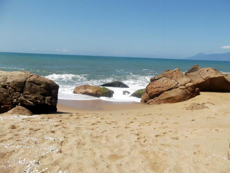 Suites Som Do Mar Карагуататуба Екстериор снимка